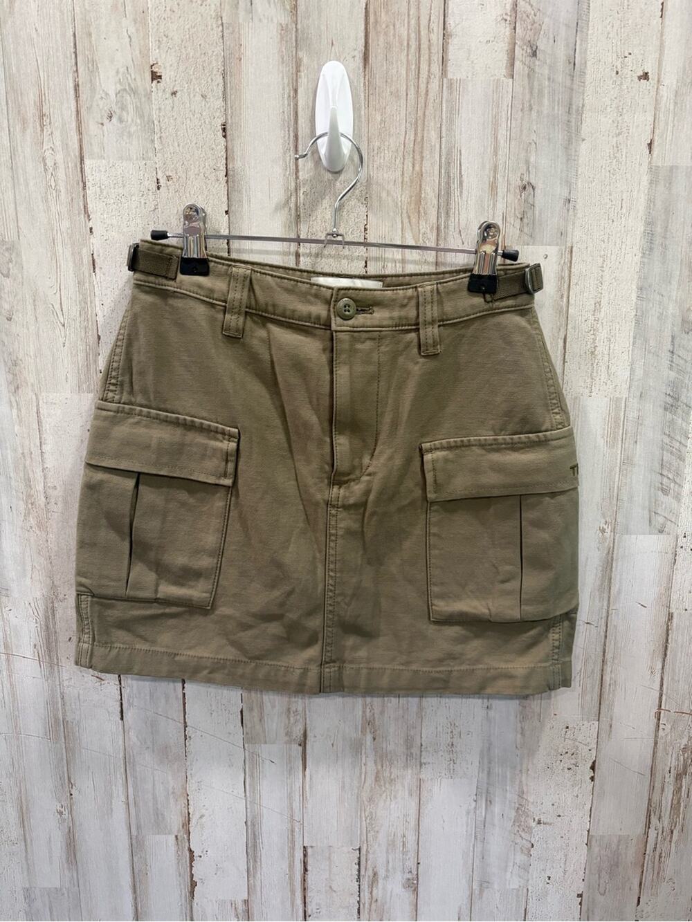 Aritzia TNA Supply Cargo Micro Skirt Sz 0 Green Womens Utility Gorpcore Grunge